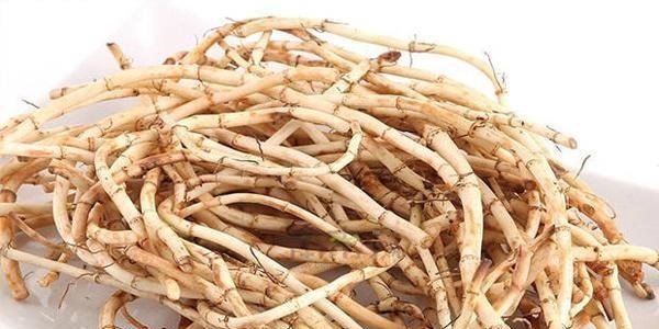 ▲比槟榔致癌性还强的四种蔬菜，很多人还在乱吃，该停下了