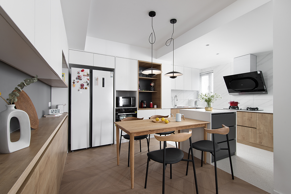 『』极简+黑白灰，最纯粹的设计格调！