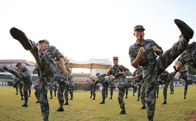 录取分数线|报考警校时要注意:警校录取分数线不一定比军校低