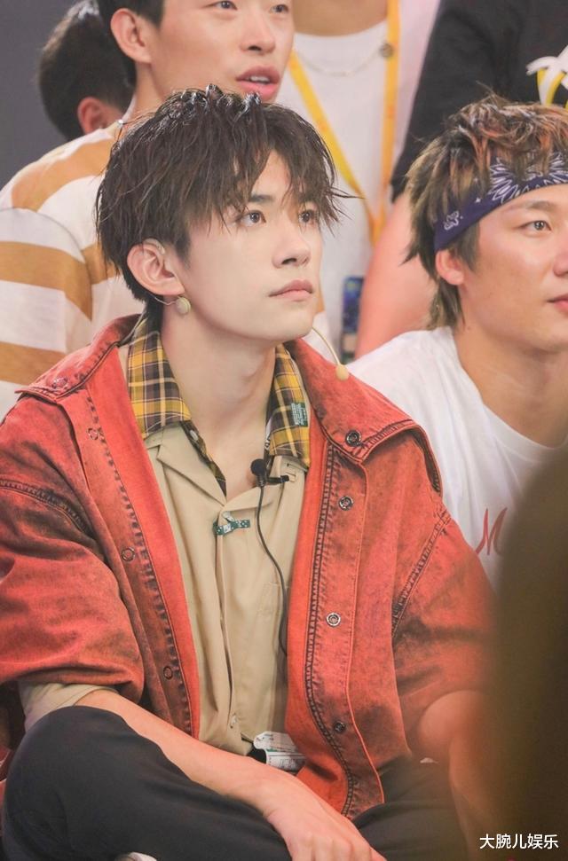 「罗志祥」《街舞》的“遮羞布”被揭开？罗志祥翻车，千玺退出，它还剩什么