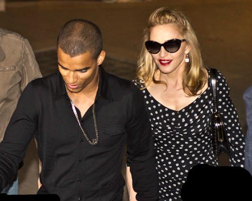 『特朗普』美国天后麦当娜新冠抗体呈阳性！至少已经被感染，本人还要出去玩