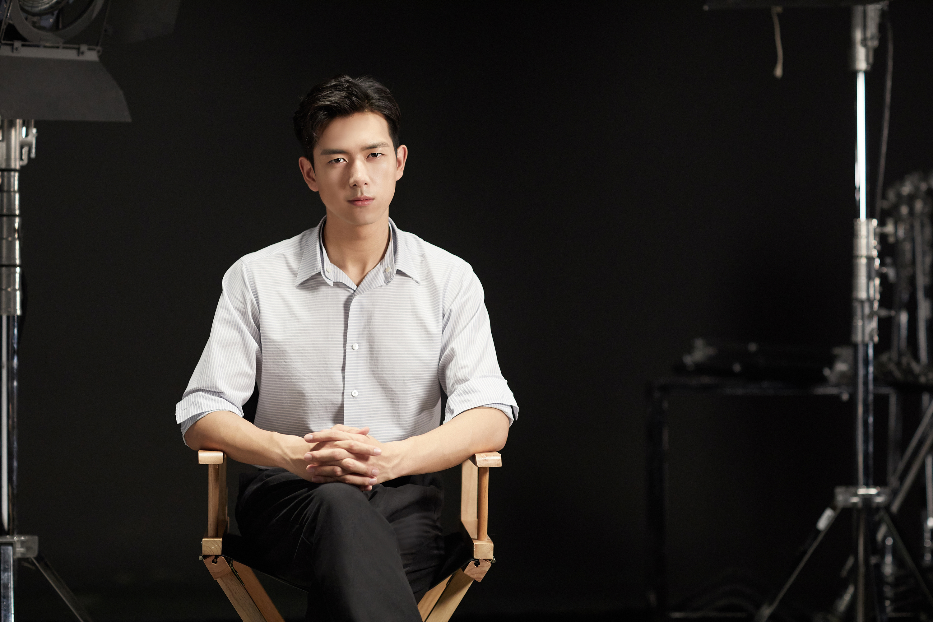 「鹿晗」红过却糊了的4位明星:李易峰鹿晗德不配位,最后1位纯属意外