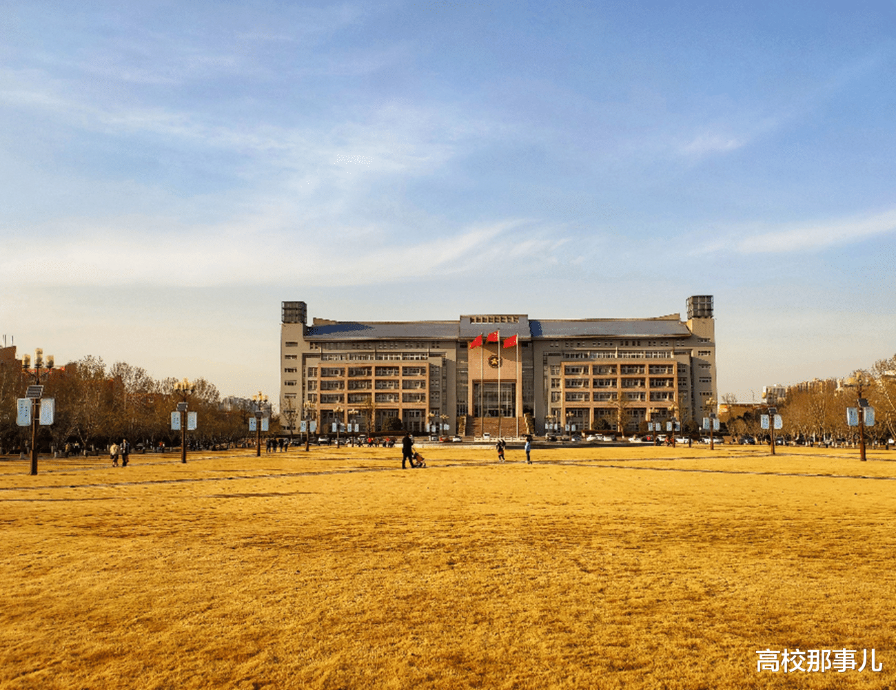 郑州大学|“备受吐槽”的4所211大学，实力一般，录取分却不是一般的高