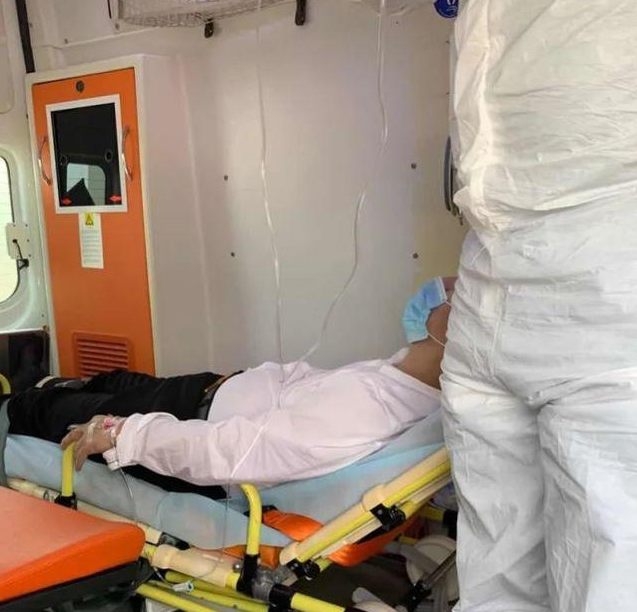 话晴空|浙江商人非洲确诊新冠，历时35小时270万元，独自包机回国治疗！