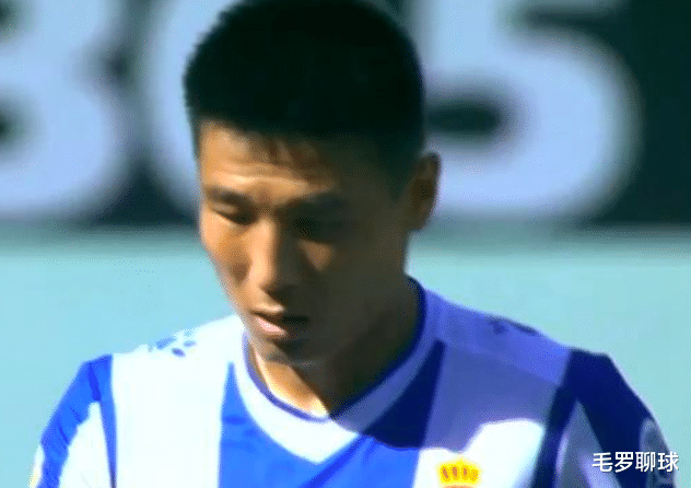 「武磊」1-0好局变成0-1，武磊再现世界级跑位，越位5厘米助攻，肉眼难辨