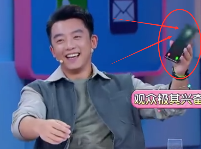 郑恺▲郑恺奔跑群里发消息：想退出跑男，谁注意第一个打电话？看清是谁，懵了