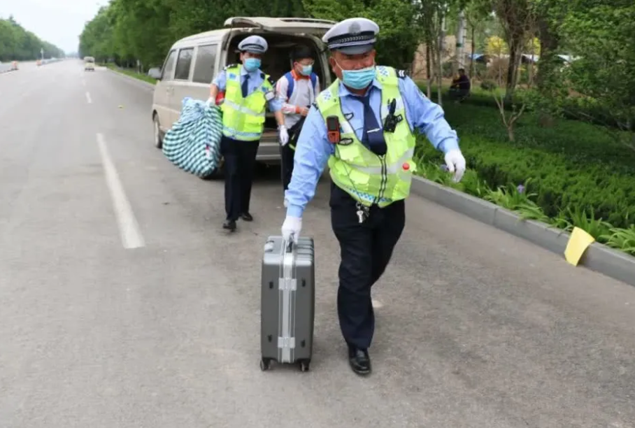 『高校』17省高校公布5月开学时间表，多所大学非毕业年级本学期不返校