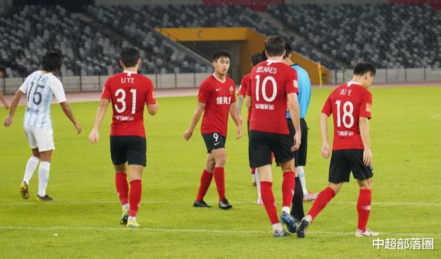 法国队▲6-3！中超新军踢疯了，外援前锋帽子戏法，20岁新星再轰世界波