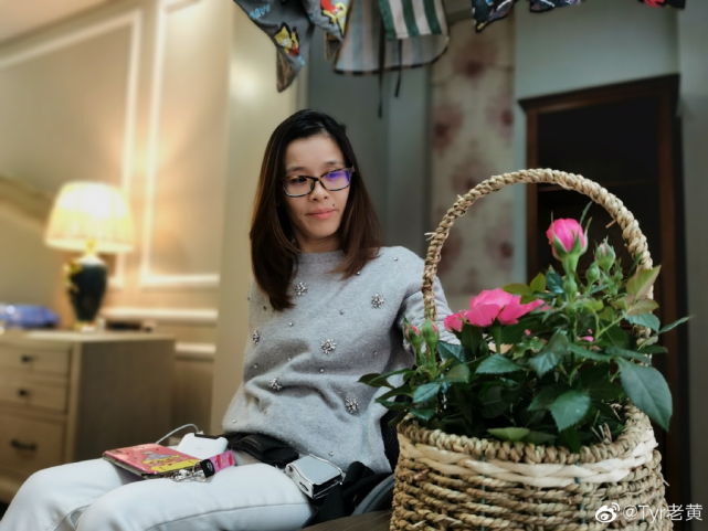 真的壕！瘫痪21年桑兰刚搬进宁波望江豪宅，又晒出北京带球场楼房