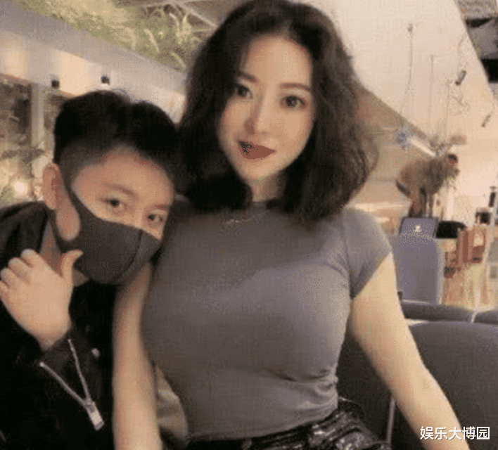 蒋聘婷|因刘强东走红的蒋聘婷，今在国外住豪宅生活奢靡，与小鲜肉合照引热议！