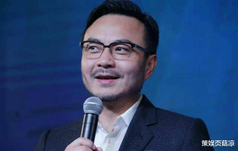 汪涵|娱记曝汪涵反感王一博,《天天向上》要停播?皮鞋踩床单被批太装