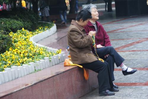 老年痴呆|最新老年痴呆测试：若你能在图上找到两张女人脸，恭喜还年轻！