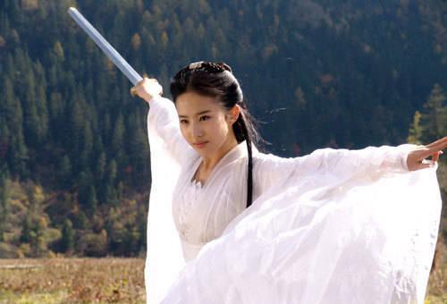 刘亦菲|为演“杨过”而削骨整容,却遭刘亦菲嫌丑拒拍,如今他火到“高攀不起”