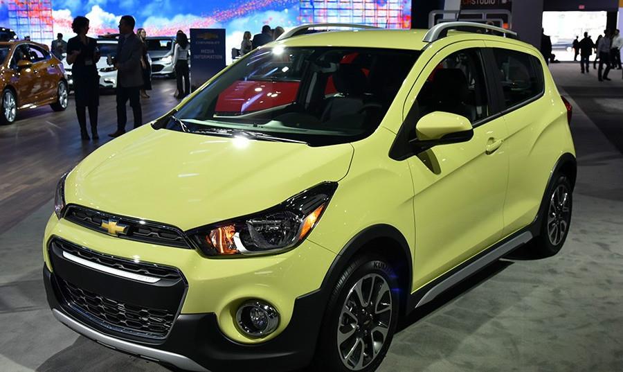 【雪佛兰】雪佛兰版“飞度”亮相!长3.6m配1.0L,比威驰漂亮,或8万起