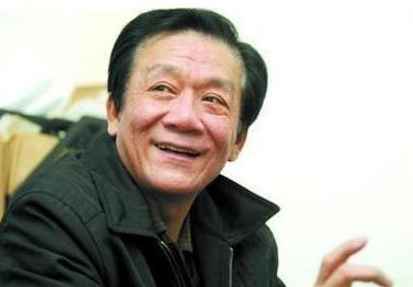 【侯耀文】相声大师侯耀文去世13年，被“侄儿”戴志诚“勾”走的娇妻现如何