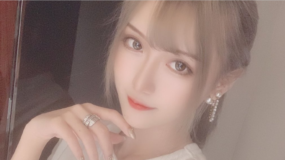 御姐|马上点赞！腐团儿上演旋转后退，戴眼镜自称御姐！