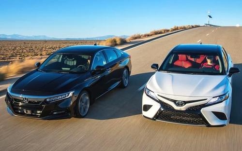 大众帕萨特|迈腾，帕萨特，凯美瑞，亚洲龙，雅阁，金牛座和天籁选哪个好？