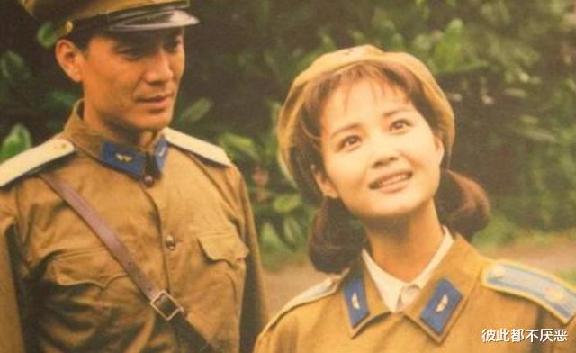 影帝|一家四口均是演员却很低调，爸爸是双料影帝，女儿继承妈妈的美貌