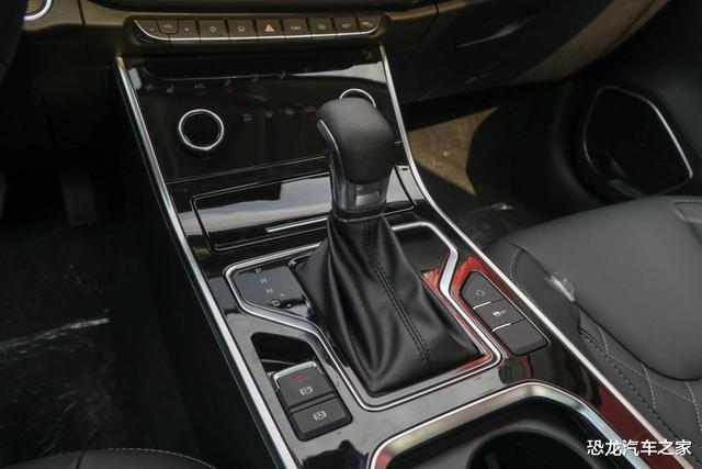 奇瑞|艾瑞泽GX为啥被称为\最美奇瑞\？它的自信究竟从何而来