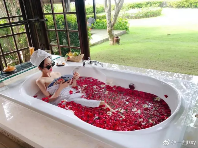 潘玮柏|潘玮柏的这场婚姻闹剧，是对他这个玩咖的最好报复