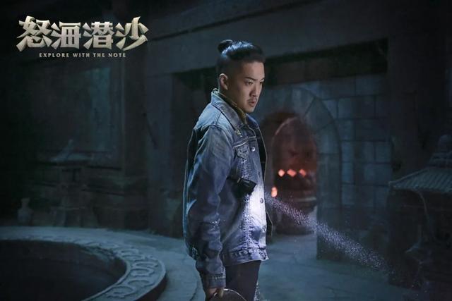 「张博宇」影帝父亲嫌他磕碜,连婚礼都拒绝参加,后来连影后母亲也要断绝关系