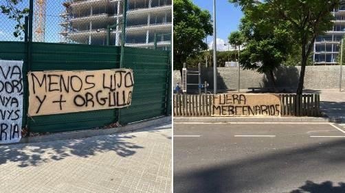 巴塞罗那|巴萨球迷怒火升级!基地外拉横幅:滚蛋雇佣军!你们是队史121年的耻辱