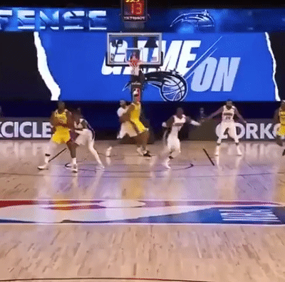 jr|起飞了！JR背抛制导！霍华德鲨鱼重扣！各位爷的青春回来了