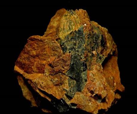 |中国发了! 新发现一座大型稀土矿, 地位堪比航母，美国都眼红了