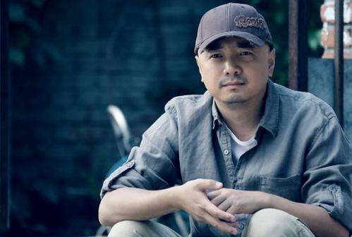 徐峥|有种“实在”叫徐峥一家，当镜头往下移后，网友：我这是瞅到了些啥？