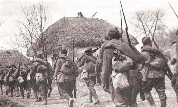 日军|抗战时,为何我军只捡日军的武器,很少捡子弹?子弹暗藏巨大陷阱