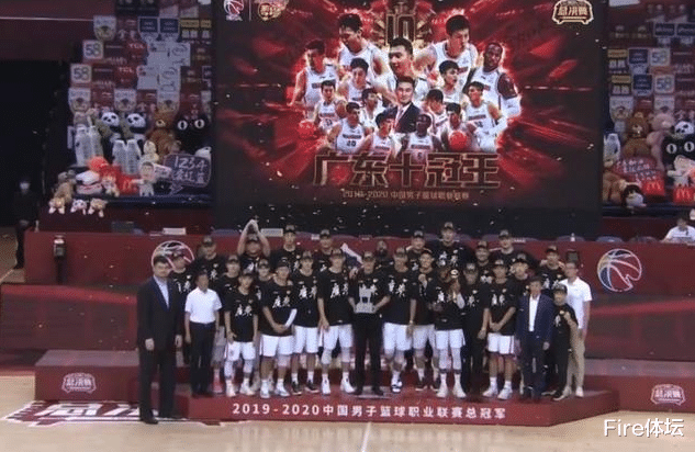 纪凌尘|十冠王登上新闻联播！易建联专门感谢一人，网友：CBA的牌面