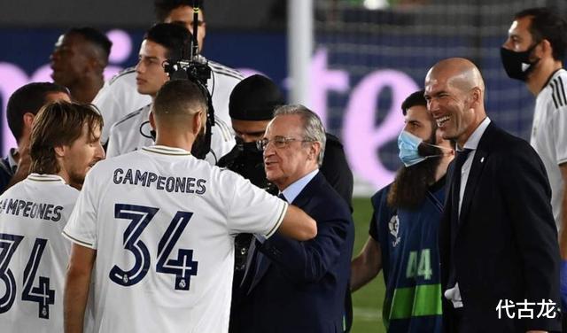 皇家马德里|皇马夺冠幕后功臣!敢于卖掉巨星C罗,三顾茅庐请回齐祖