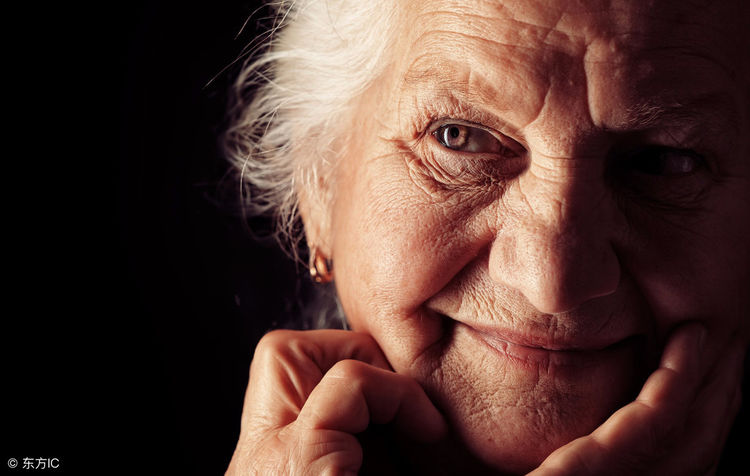 长寿：当身体出现5种状况，基本上都是长寿的征兆，别以为是生病