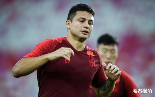 『国足』喜讯! 国足归化将迎历史性时刻: 艾克森收获重要帮手,世界杯稳了