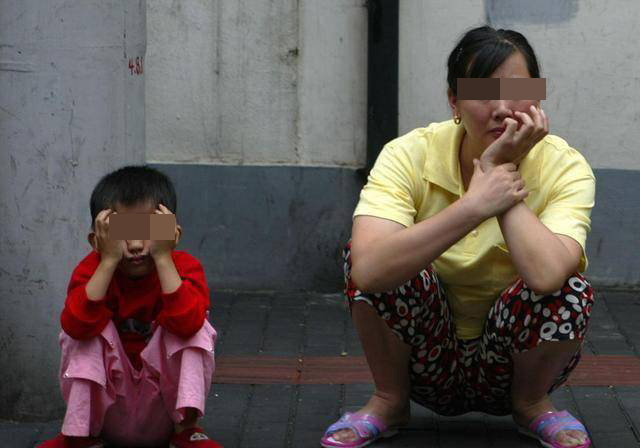 穿衣搭配|中年女性“油腻”的四个特征，一个没占的就乐吧，说明你风韵犹存