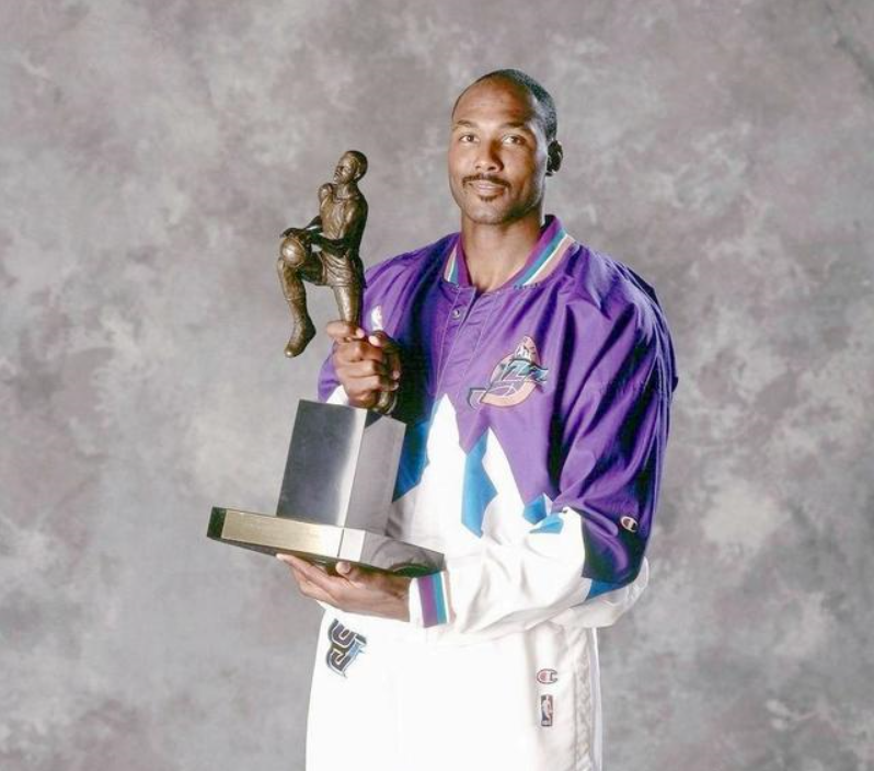 【迈克尔·乔丹】为何NBA1997赛季，把MVP给了战绩和数据都不如乔丹的马龙，是有黑幕吗？