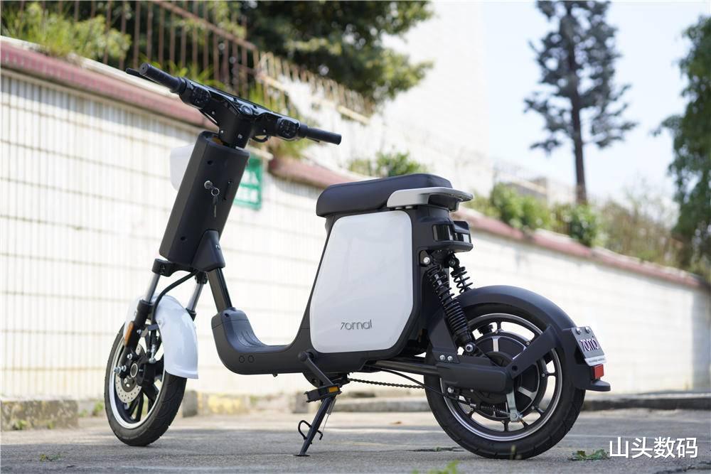 小米科技@小米生态链70迈搅局电动车市场，这才是最适合年轻人的智能电动车