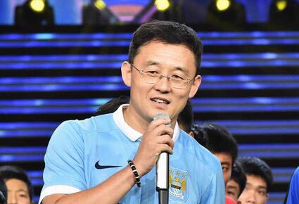 「崔康熙」李玮锋下家浮现？中甲升班马主帅三名宿成候选，与曼城为兄弟球队