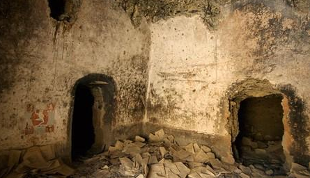 #癌细胞#喜马拉雅山洞中发现文字，记录“巨人与外星人”决斗，谁才是真正的地球人？