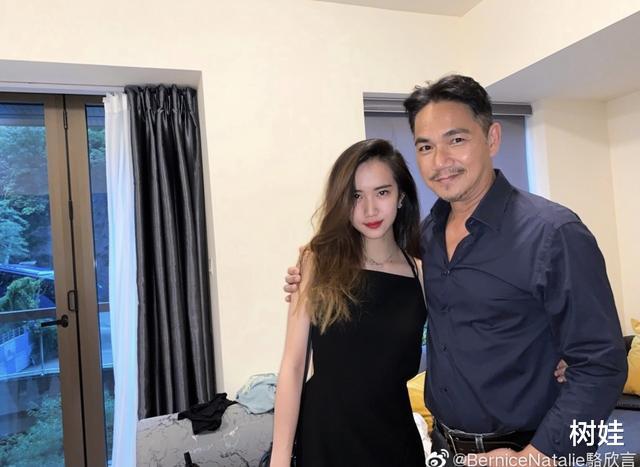 骆达华|TVB绿叶骆达华18岁女儿颜值高上综艺抢镜，与郑爽是闺蜜随时出道