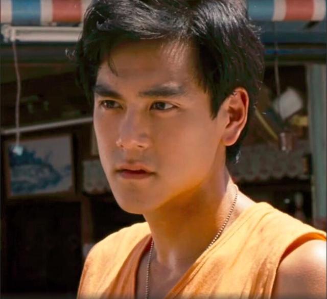 战狼3|《战狼3》低调开机，吴京、余男继续出演男女主，配角阵容