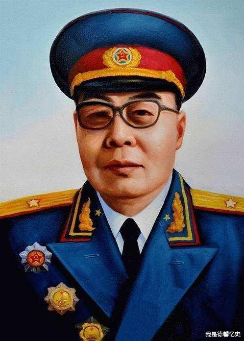 |开国少将回乡探亲,路上与车夫闲聊,快到家时才发现原来是父亲