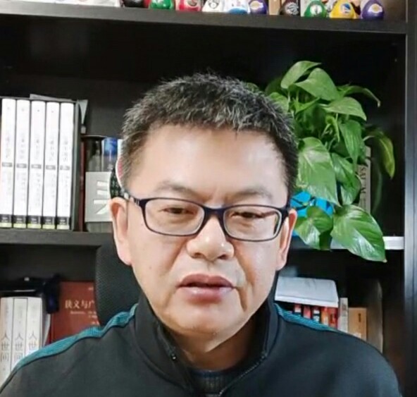 火箭队|突发！火箭迎来好消息，苏群看好4换3交易，23+10中锋有望留下哈登