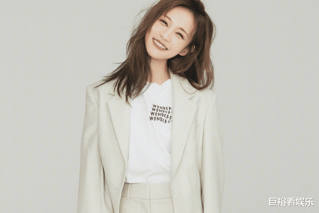 金晨|《隐秘而伟大》正在热播，金晨又一新剧官宣，而且还是双女主剧！