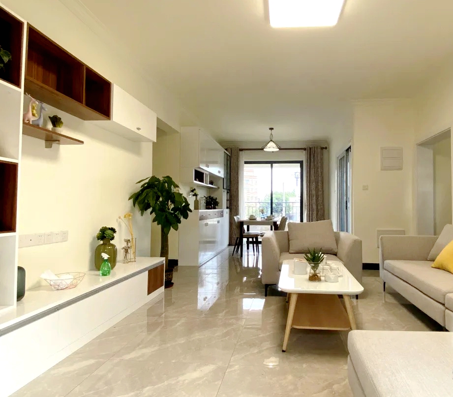 设计师|119平的三房两厅实装案例,全屋家具胡桃木配白色系,简直美哭了