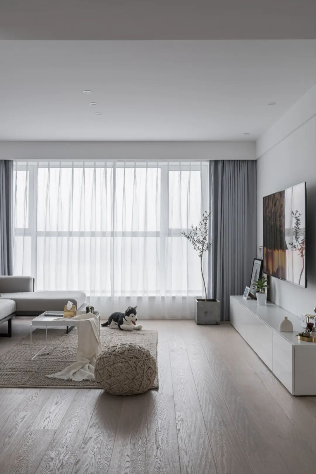 『』客厅不带阳台，窗户这样设计，生活精致舒适