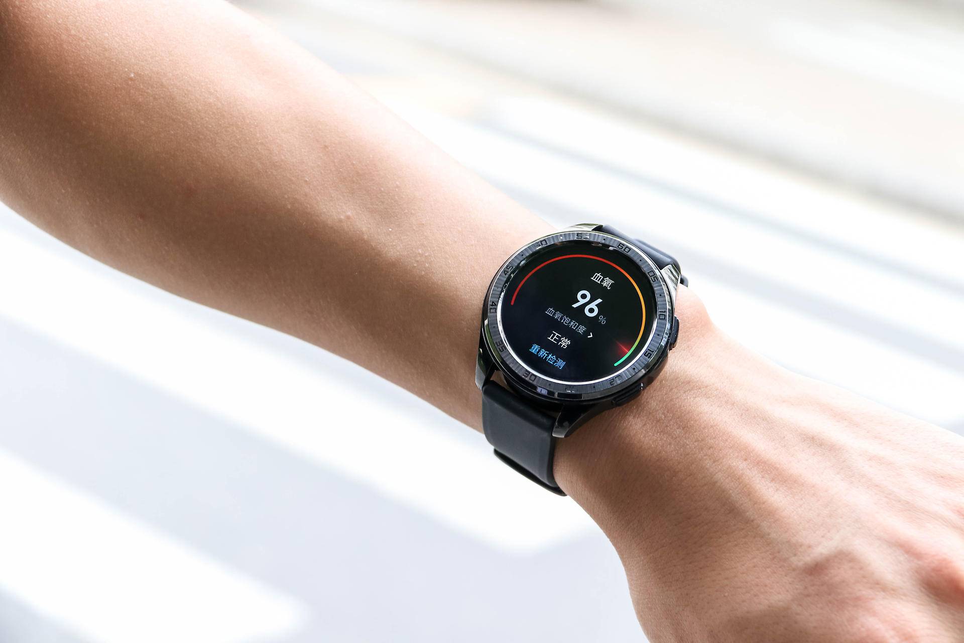 vivo|新款连续血氧监测智能手表引热议：以前手表都白买了？