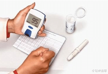 「长寿」血糖高不高，看这4个地方早知道！降血糖：戒掉三习，做好5件事！