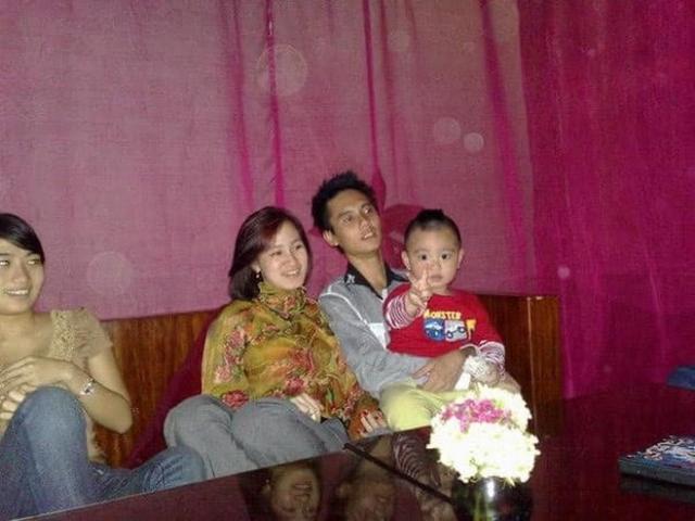 长江|32岁女子已生4娃如今又怀第5胎，网友看照片后称她像少女