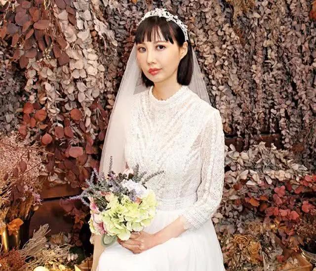 抗癌|痛心！香港女歌手抗癌8年，癌变扩散右眼失明，今弃治疗等待死亡